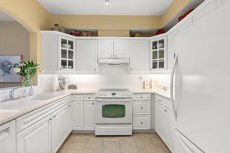 212 360 E 36th Avenue Vancouver, BC - 19