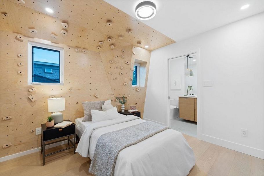 466 E 37th Avenue Vancouver, BC - 28