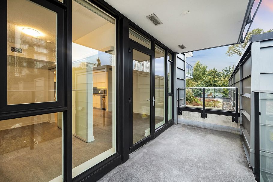 502 1401 Hunter Street North Vancouver, BC - 16