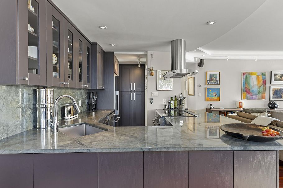 402 1575 Beach Avenue Vancouver, BC - 14