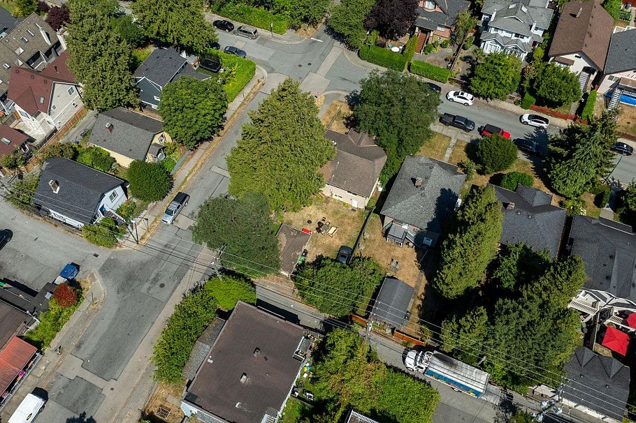 3192 W 8th Avenue Vancouver, BC - 30