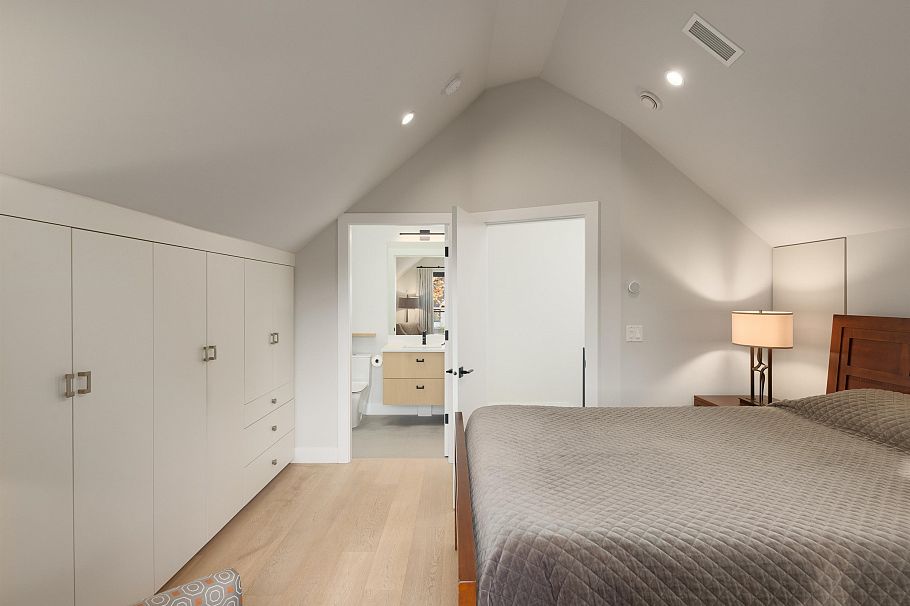 2939 W 15th Avenue Vancouver, BC - 33