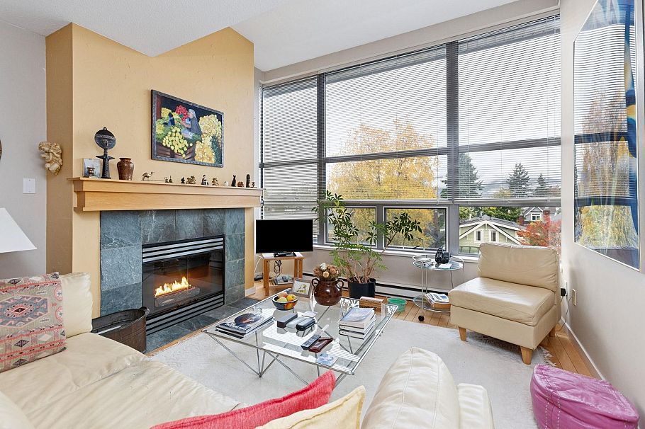 406 3161 W 4th Avenue Vancouver, BC - 1
