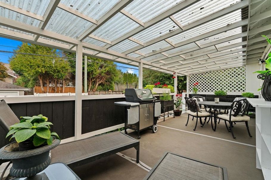 2865 W 33rd Avenue Vancouver, BC - 17