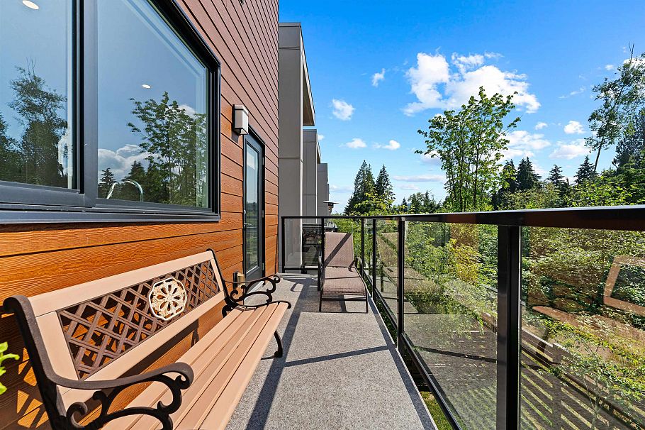 54 3597 Malsum Drive North Vancouver, BC - 31