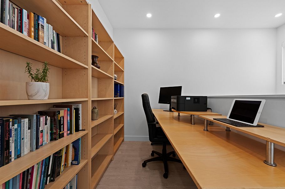 54 3597 Malsum Drive North Vancouver, BC - 26