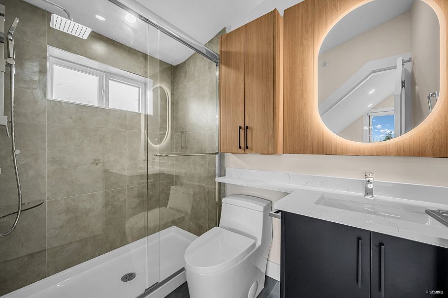 2371 Adanac Street Vancouver, BC - 21