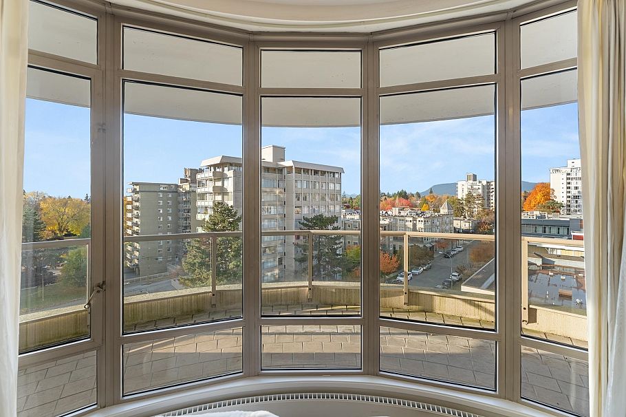 701 5850 Balsam Street Vancouver, BC - 10