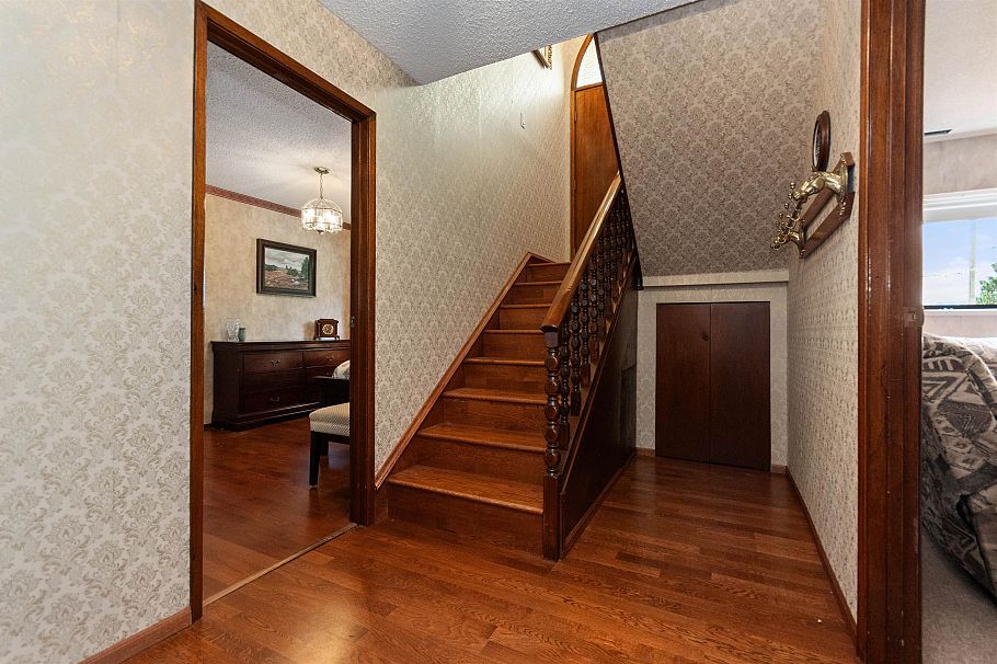 3772 Dollarton Highway North Vancouver, BC - 23