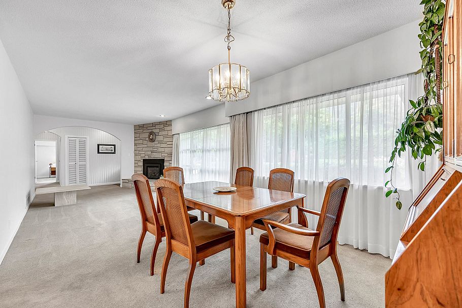 1372 Riverside Drive North Vancouver, BC - 8