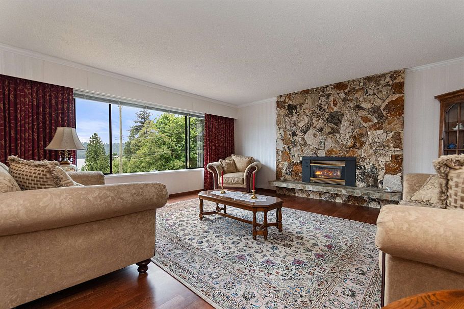 3772 Dollarton Highway North Vancouver, BC - 5