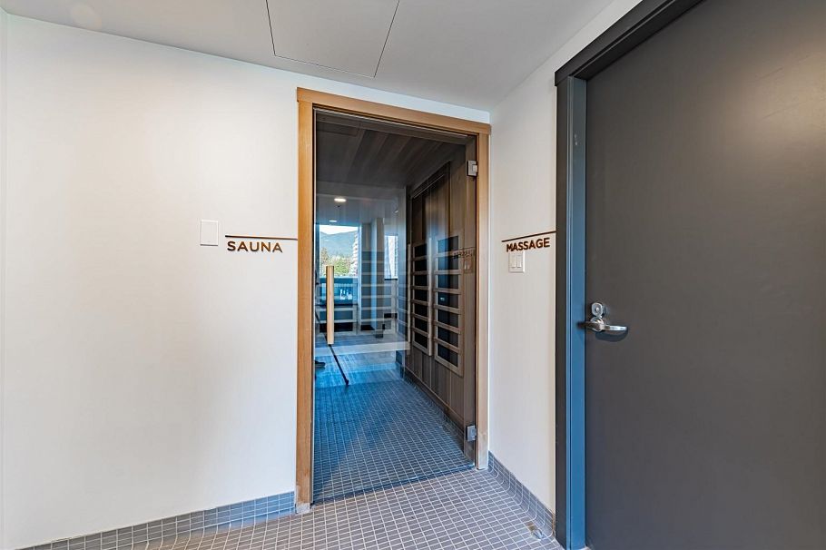 306 1675 Lions Gate Lane North Vancouver, BC - 30