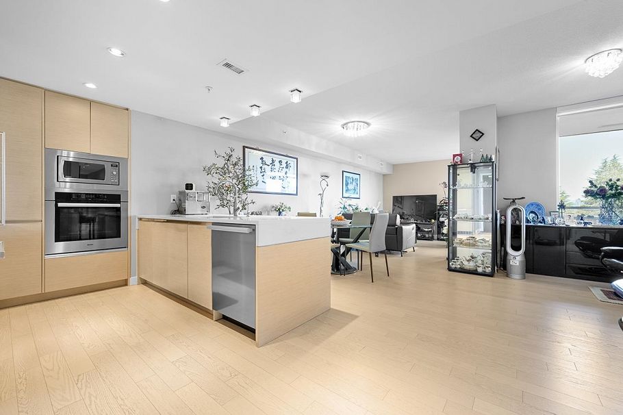 305 505 W 30th Avenue Vancouver, BC - 6