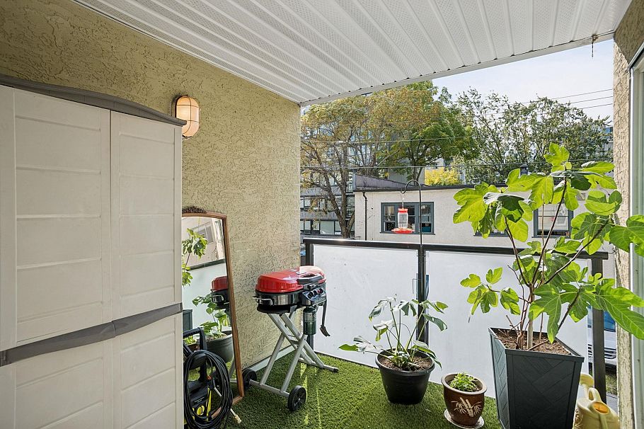 105 1554 Burnaby Street Vancouver, BC - 16