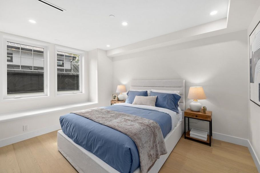 2436 W 49th Avenue Vancouver, BC - 15