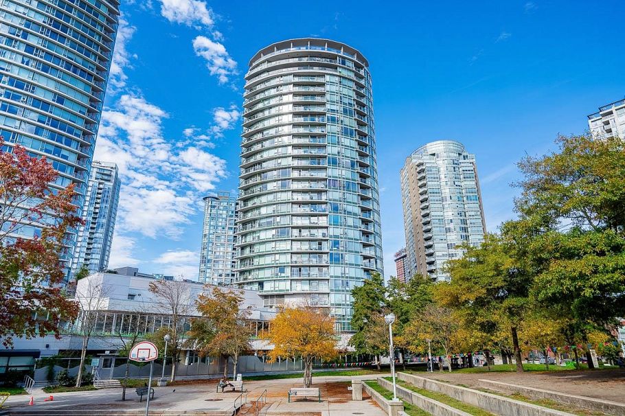 2303 58 Keefer Place Vancouver, BC - 3