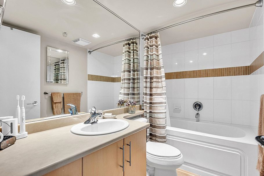 168 Prior Street Vancouver, BC - 24