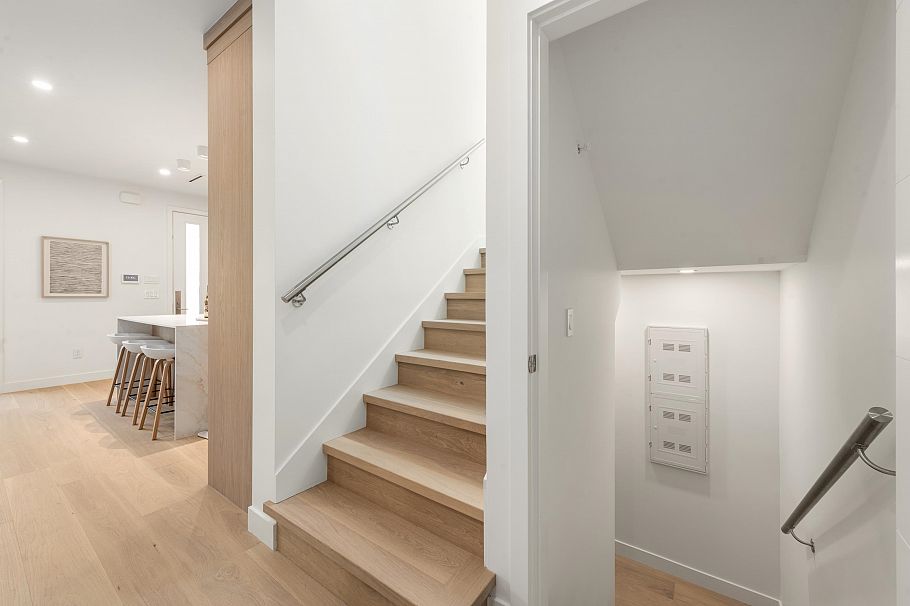 1 2750 W 19th Avenue Vancouver, BC - 17