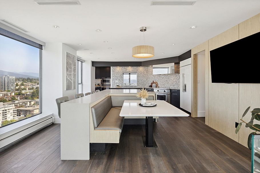 2901 120 W 2nd Street North Vancouver, BC - 11