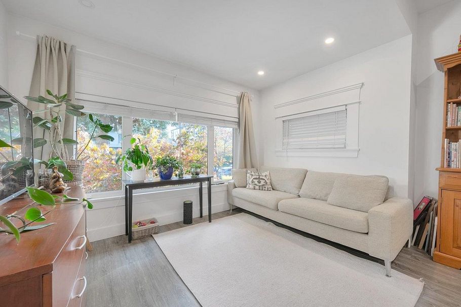 153 W 19th Avenue Vancouver, BC - 21