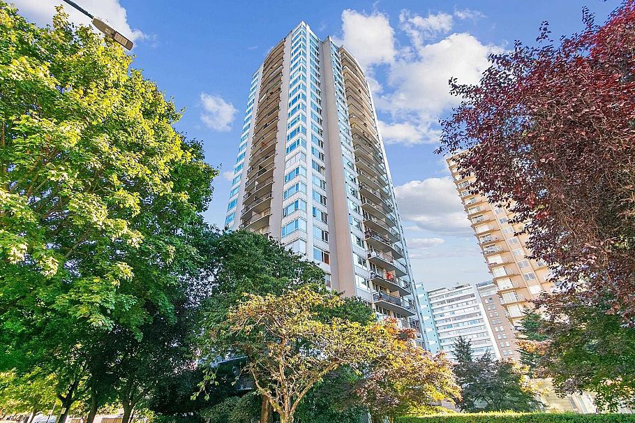 2301 1850 Comox Street Vancouver, BC - 3