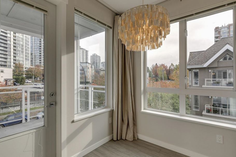 307 217 W 8th Street North Vancouver, BC - 17