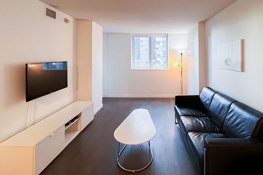 309 1009 HARWOOD STREET, Vancouver BC V6Z 1Z7 Vancouver, BC - 1