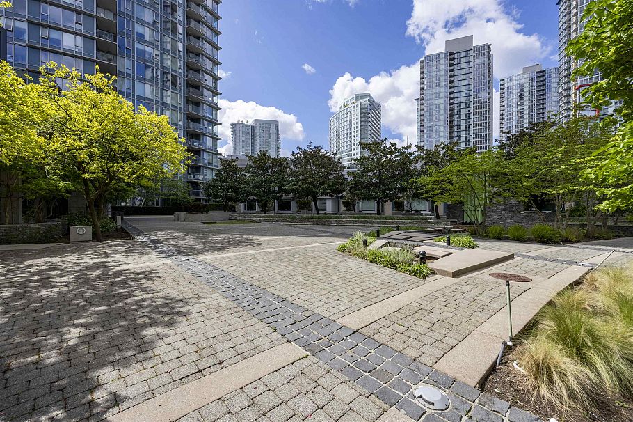 1906 188 Keefer Place Vancouver, BC - 30