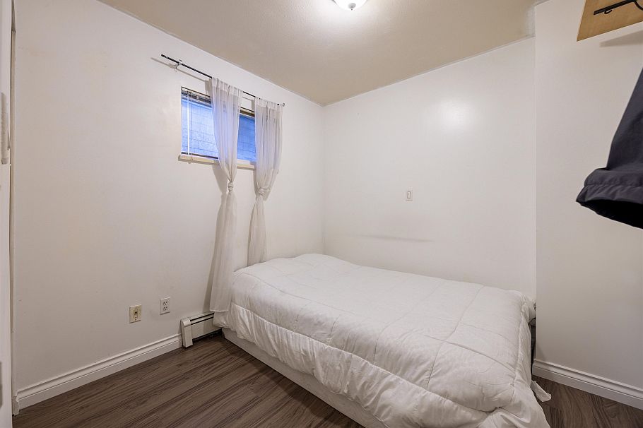 739 E 20th Avenue Vancouver, BC - 17