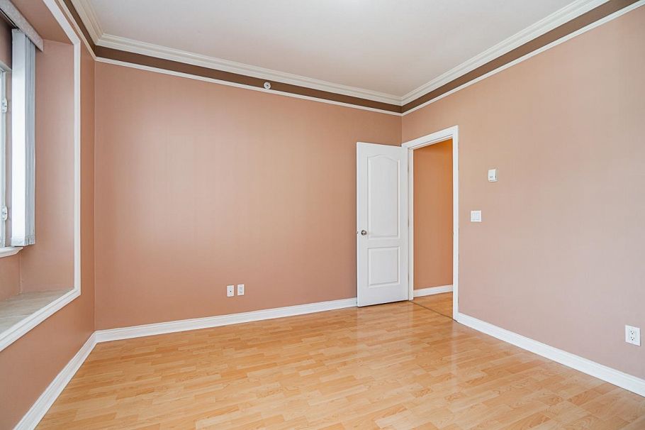 2887 E Georgia Street Vancouver, BC - 15