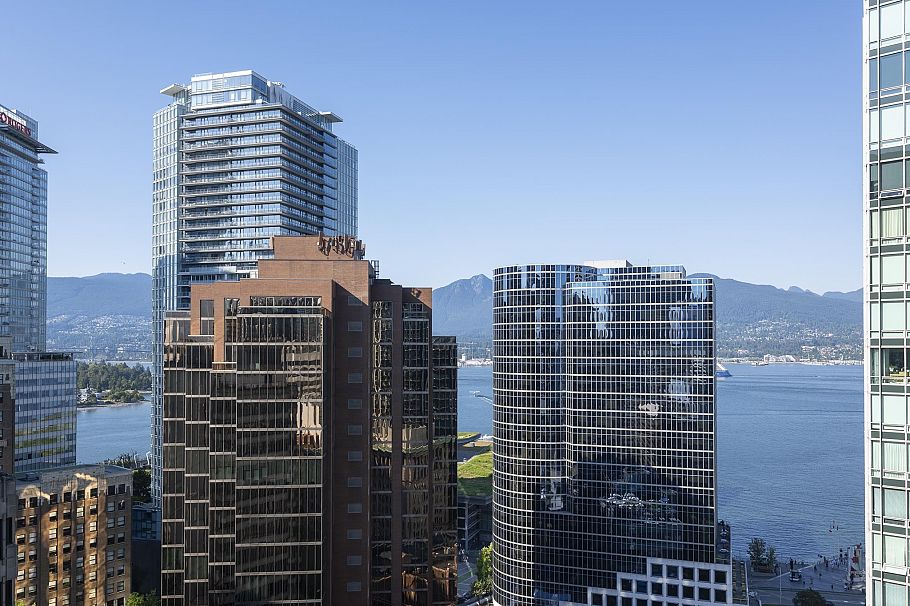 2106 838 W Hastings Street Vancouver, BC - 1