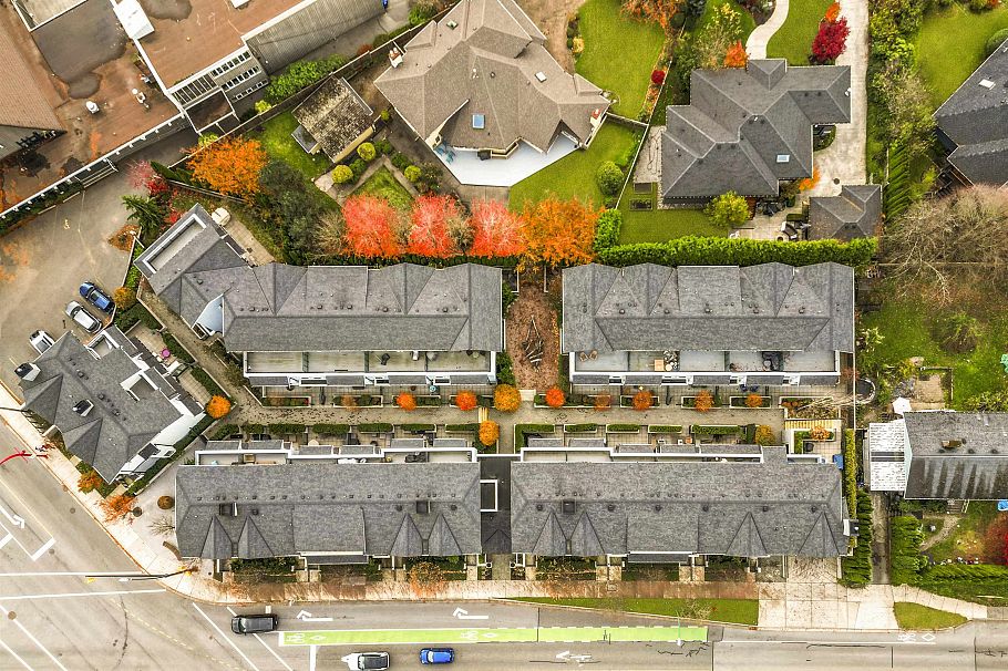 5 1133 Ridgewood Drive North Vancouver, BC - 3