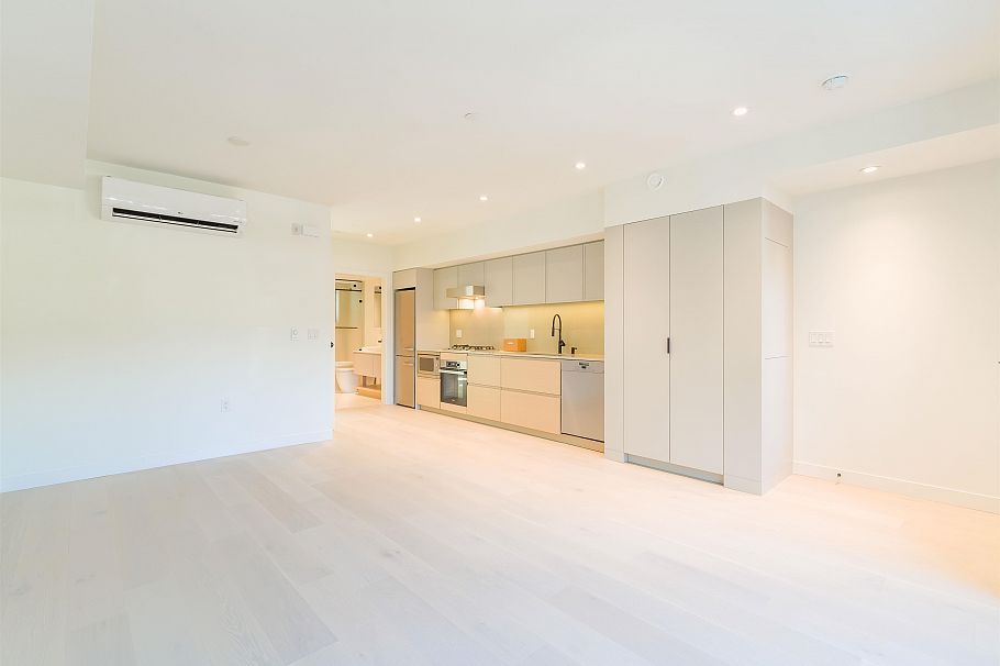 4422 Ash Street Vancouver, BC - 8