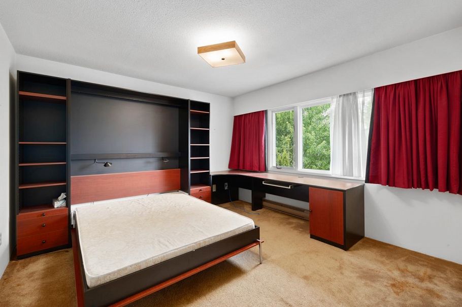 2676 W 33rd Avenue Vancouver, BC - 27