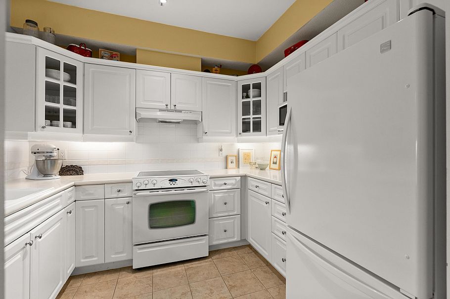 212 360 E 36th Avenue Vancouver, BC - 17