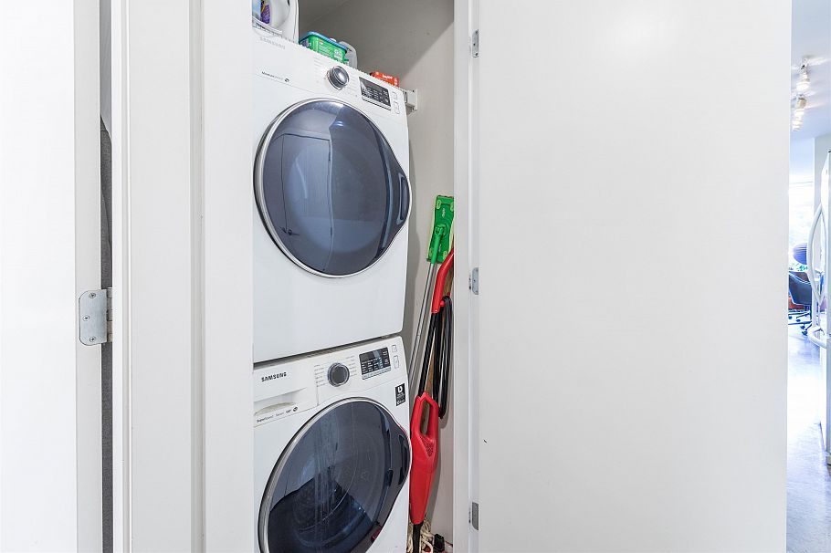 310 221 Union Street Vancouver, BC - 11