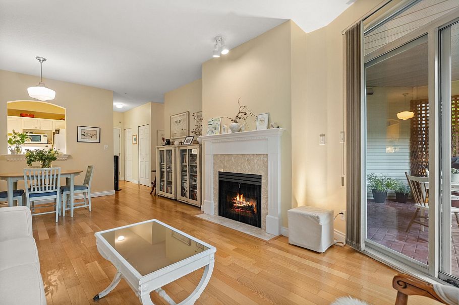 212 360 E 36th Avenue Vancouver, BC - 6