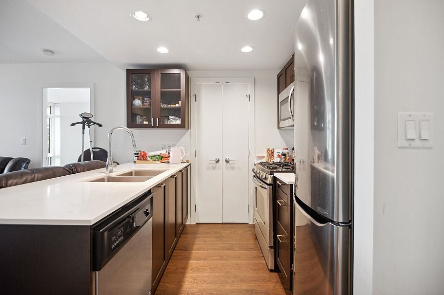 302 4818 Eldorado Mews Vancouver, BC - 5