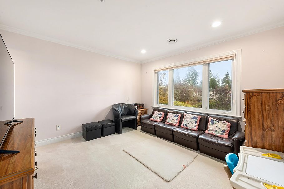 1363 W 51 Avenue Vancouver, BC - 22