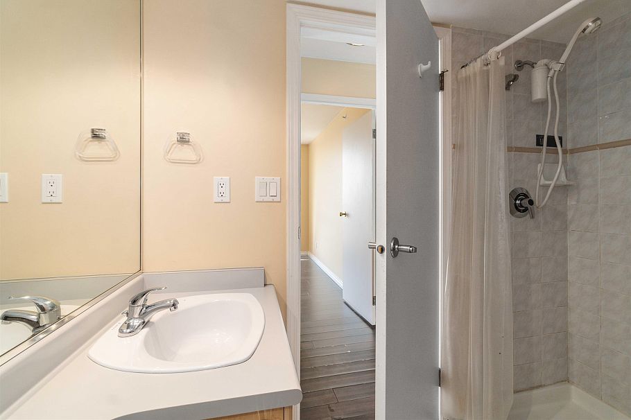 1002 2121 W 38th Avenue Vancouver, BC - 11