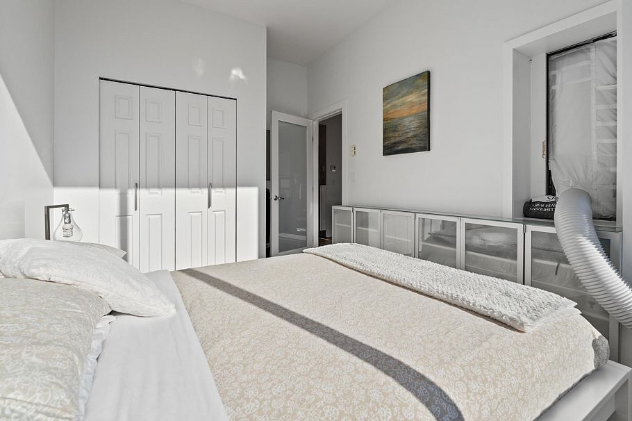 910 1010 Howe Street Vancouver, BC - 7