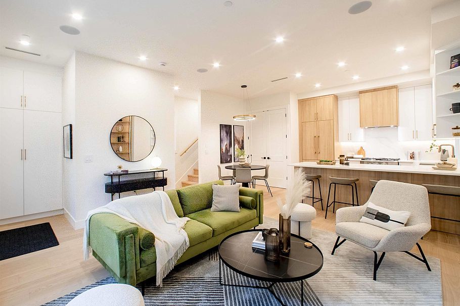 1 2785 W 21 Avenue Vancouver, BC - 3