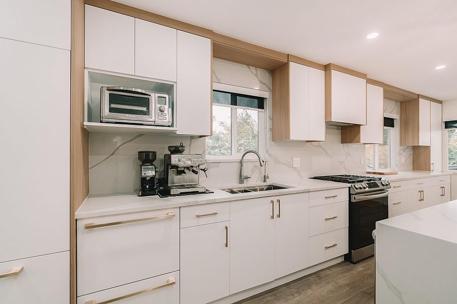 5885 Sherbrooke Street Vancouver, BC - 9