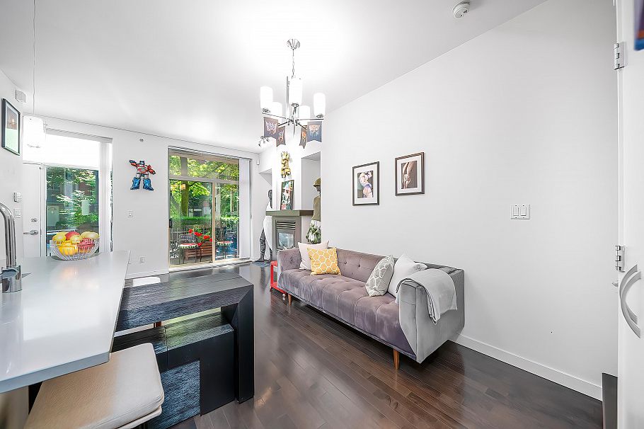 983 Richards Street Vancouver, BC - 12