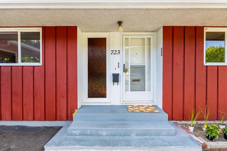 723 Handsworth Road North Vancouver, BC - 4