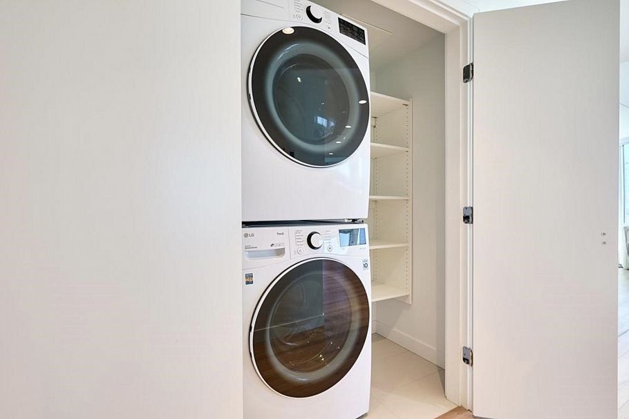 1807 1500 Fern Street North Vancouver, BC - 25