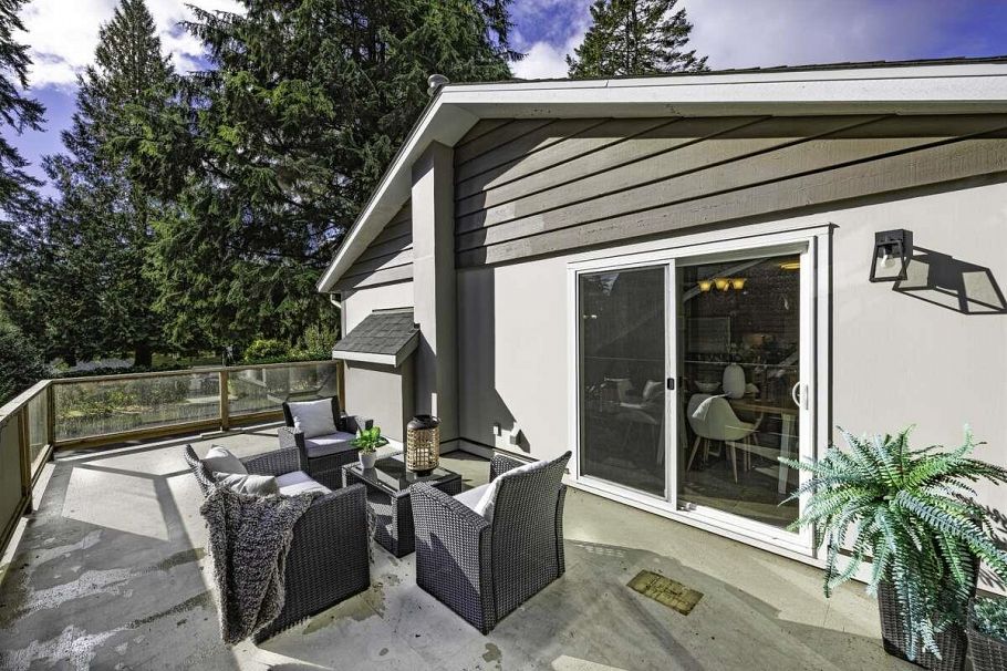 2100 Whitman Avenue North Vancouver, BC - 23