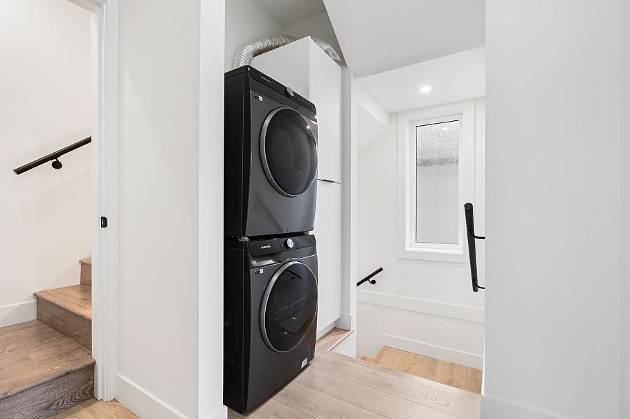 2140 E 20th Avenue Vancouver, BC - 29