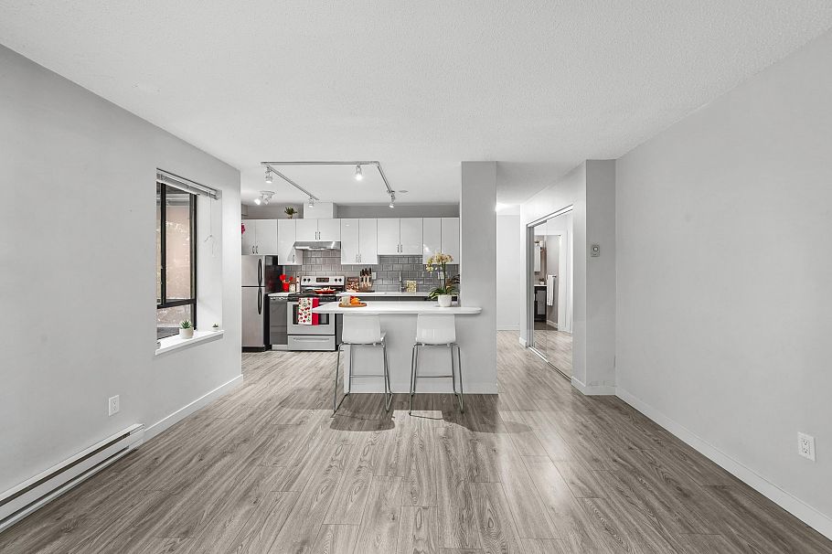 104 2920 Ash Street Vancouver, BC - 1