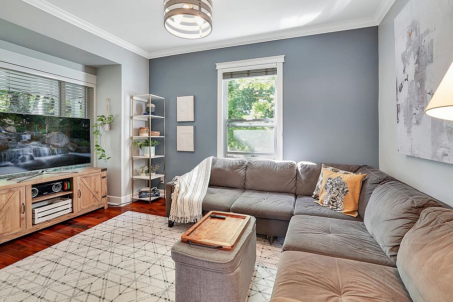 1807 E 35th Avenue Vancouver, BC - 8